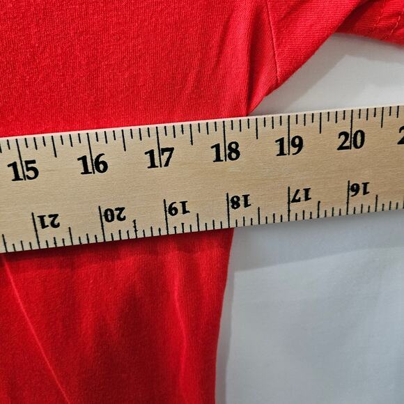 Halloween II Michael Myers Embroidered Graphic Red Tee Size Medium - Picture 6 of 7